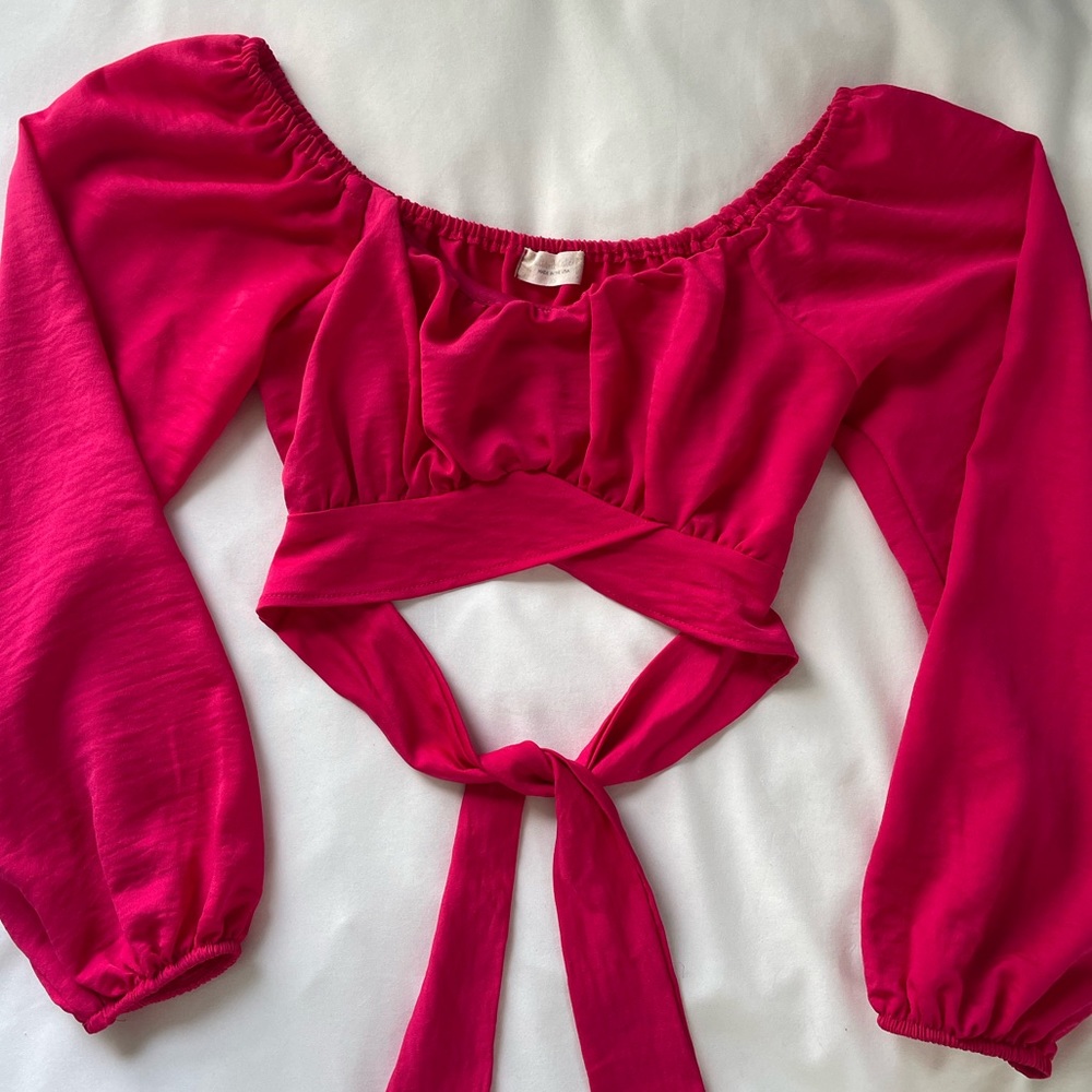 Altar’d State tie back crop top